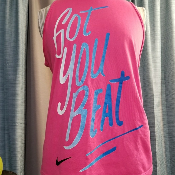 🌻🌺🌻NIKE GRAPHIC TANK TOP!! - Picture 3 of 6